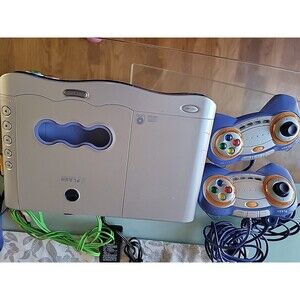 VTech V.Flash Home Edutainment System Console And 2 Controller Cables